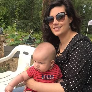 Meet your Posher, Brittney